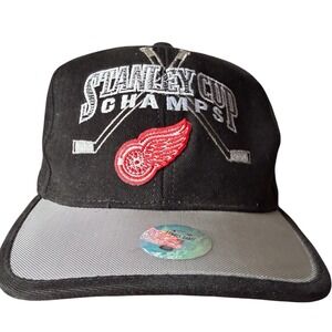 Starter Detroit Red Wings 1998 Stanley Cup Champions Hat Black NHL Cap vintage